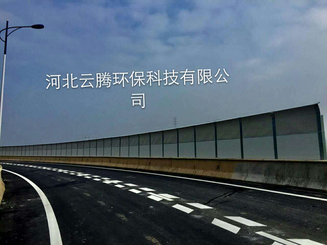 1483084403590912.jpg