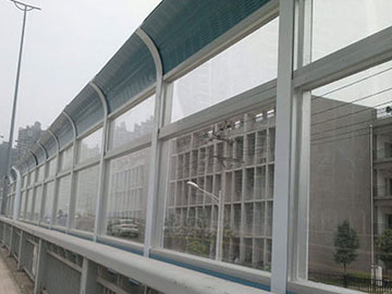 高速声屏障