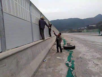 福建屏古高速声屏障图片2